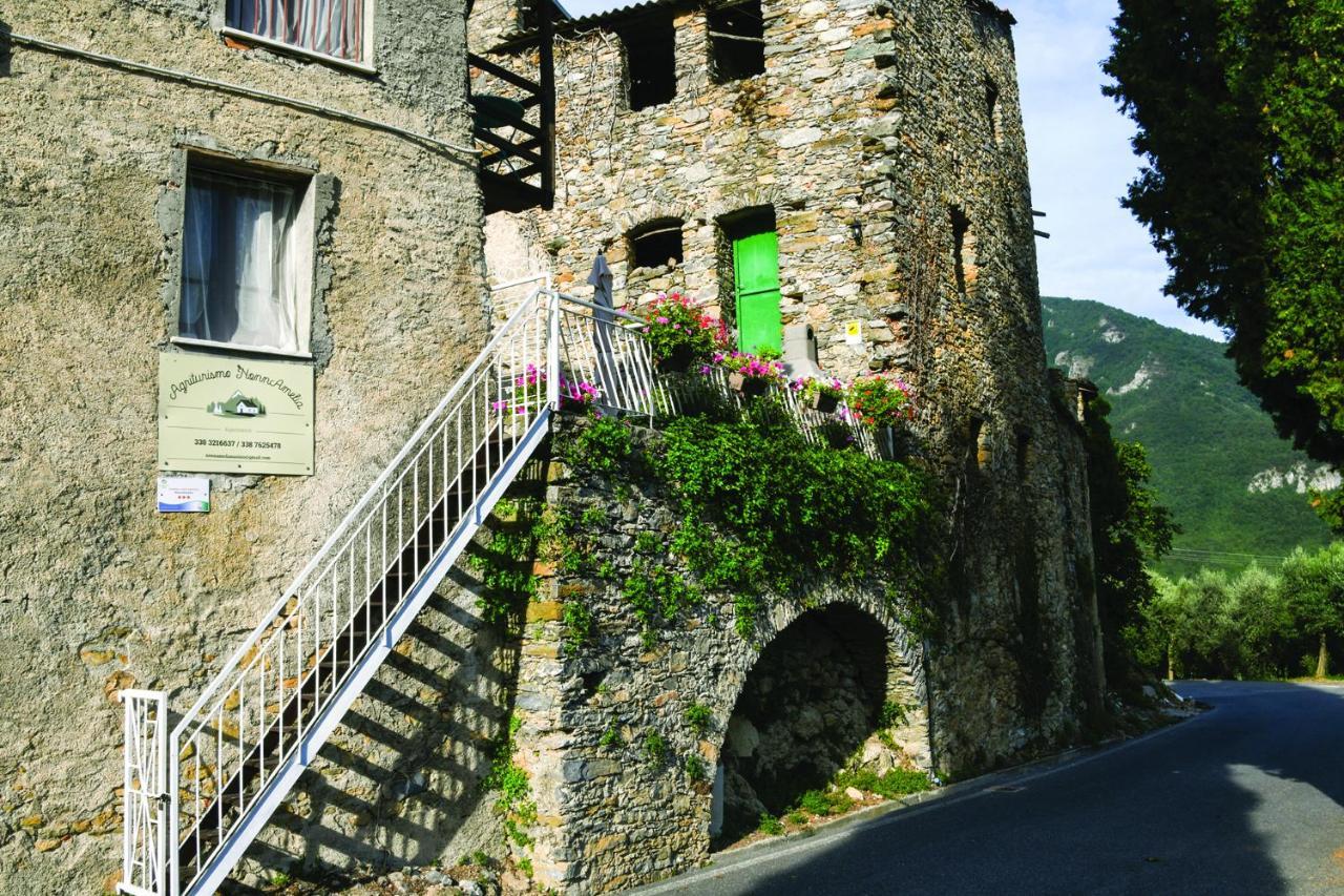 Agriturismo Nonnamelia Nasino Εξωτερικό φωτογραφία