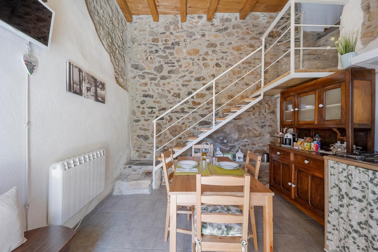 Agriturismo Nonnamelia Nasino Εξωτερικό φωτογραφία